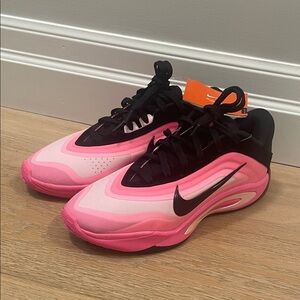 Nike Women's Aja 1 Basketball Shoes